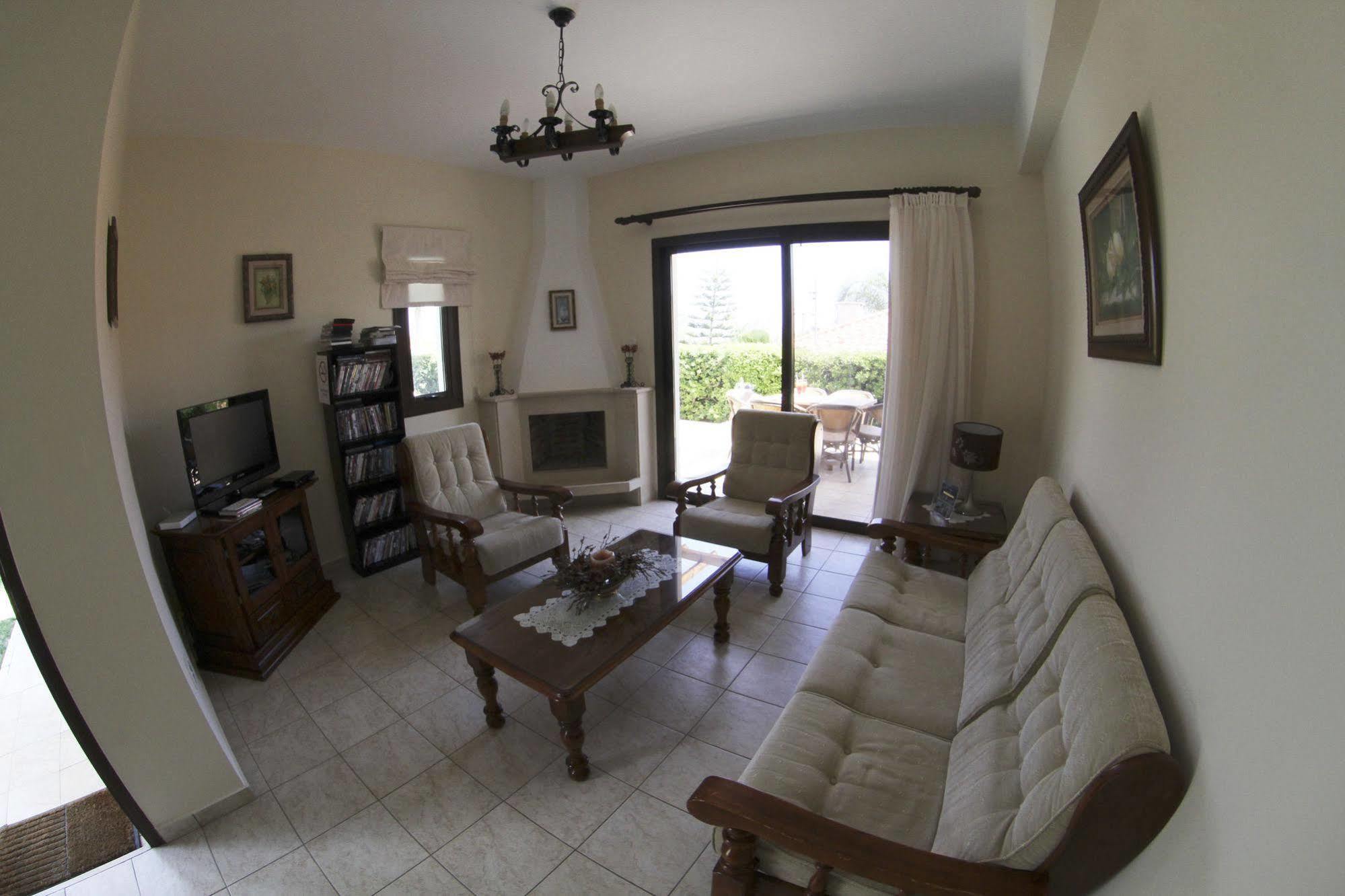Eve Pissouri Veriko Villa Εξωτερικό φωτογραφία